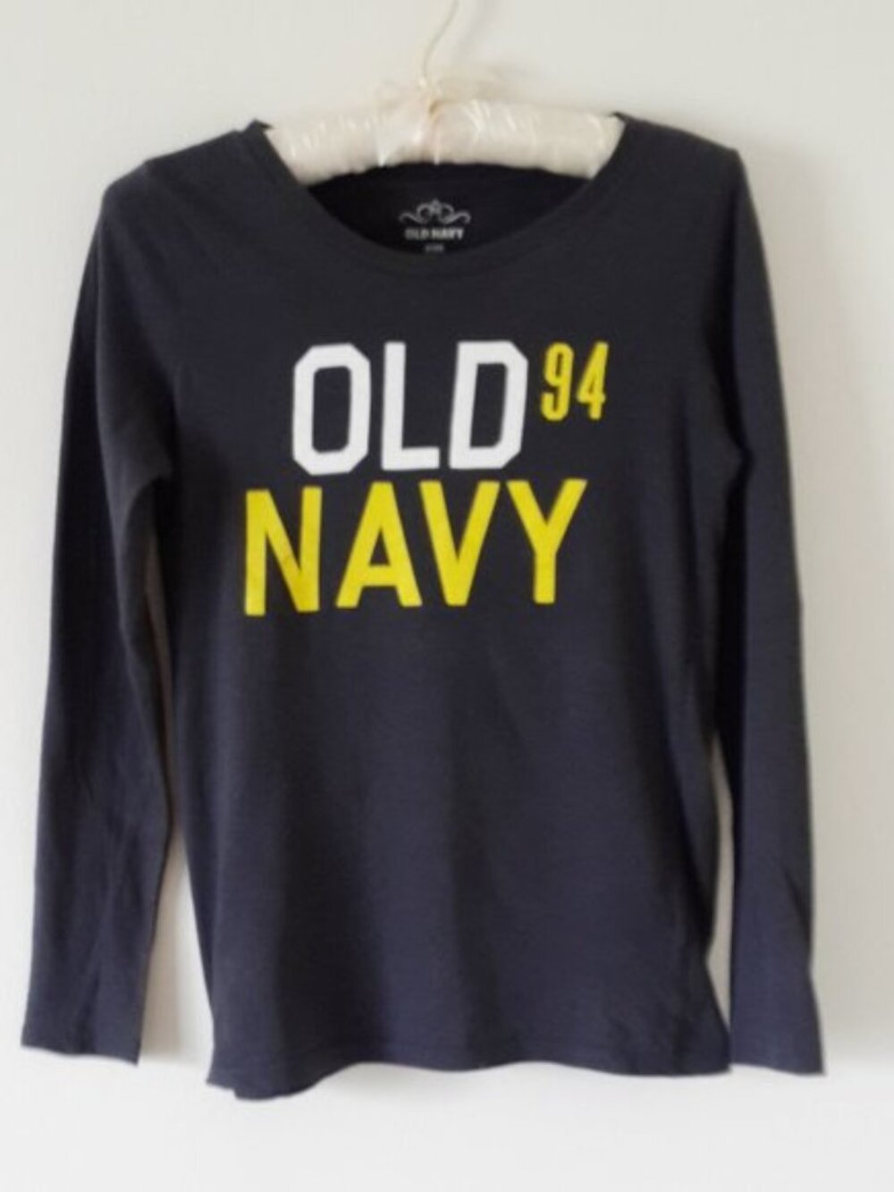 Limited Edition Old Navy '94 Color Dark Gray / Collectibles Size XS